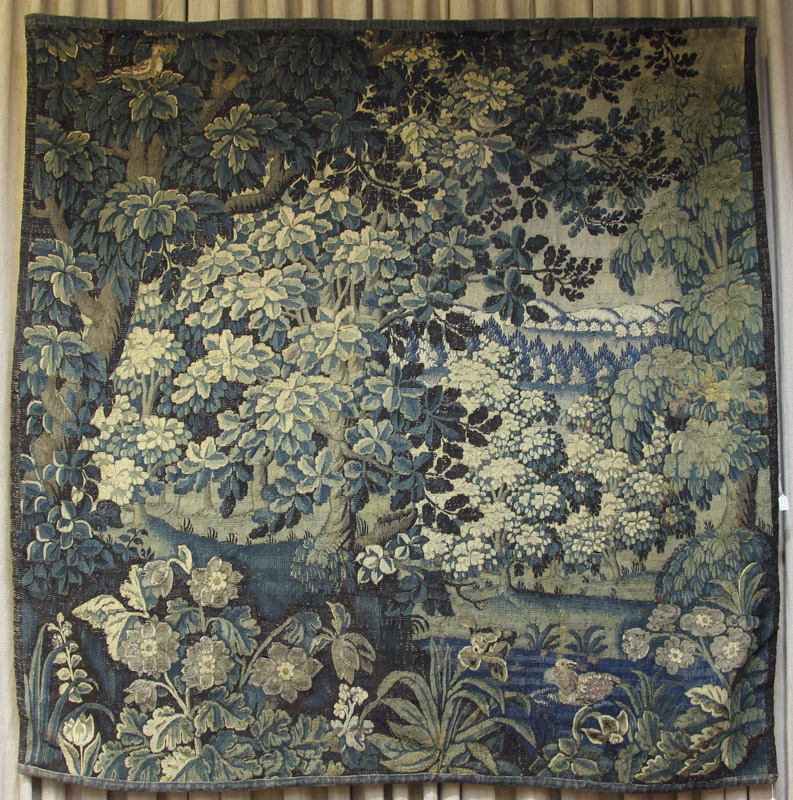 FRAGMENTO DE ANTIGUA TAPICERIA FRANCESA VERDURE. FRAGMENTO DE ANTIGUA TAPICERIA FRANCESA VERDURE.