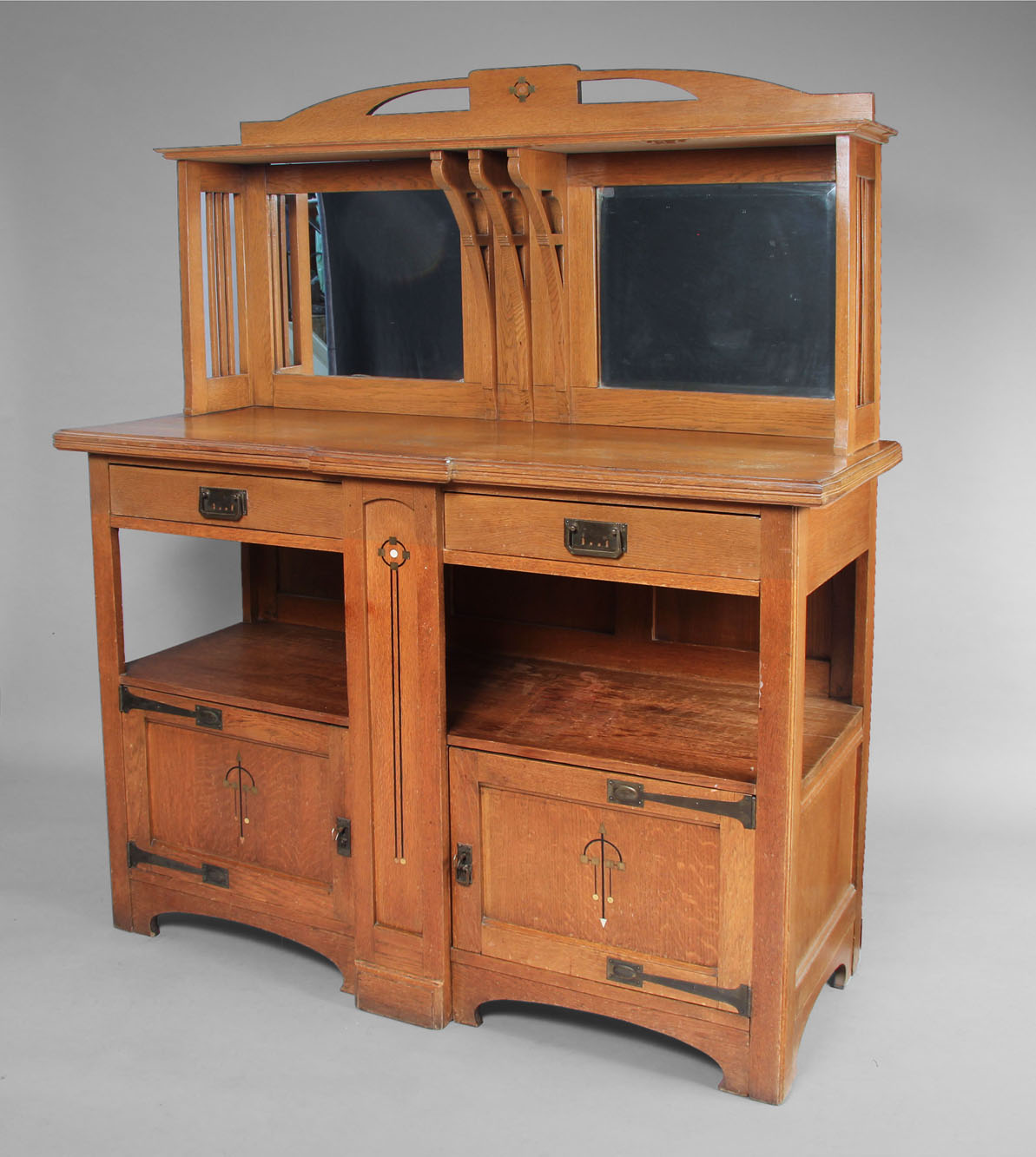  ANTIGUO MUEBLE ESCOCES ART & CRAFT SIGLO XIX. 