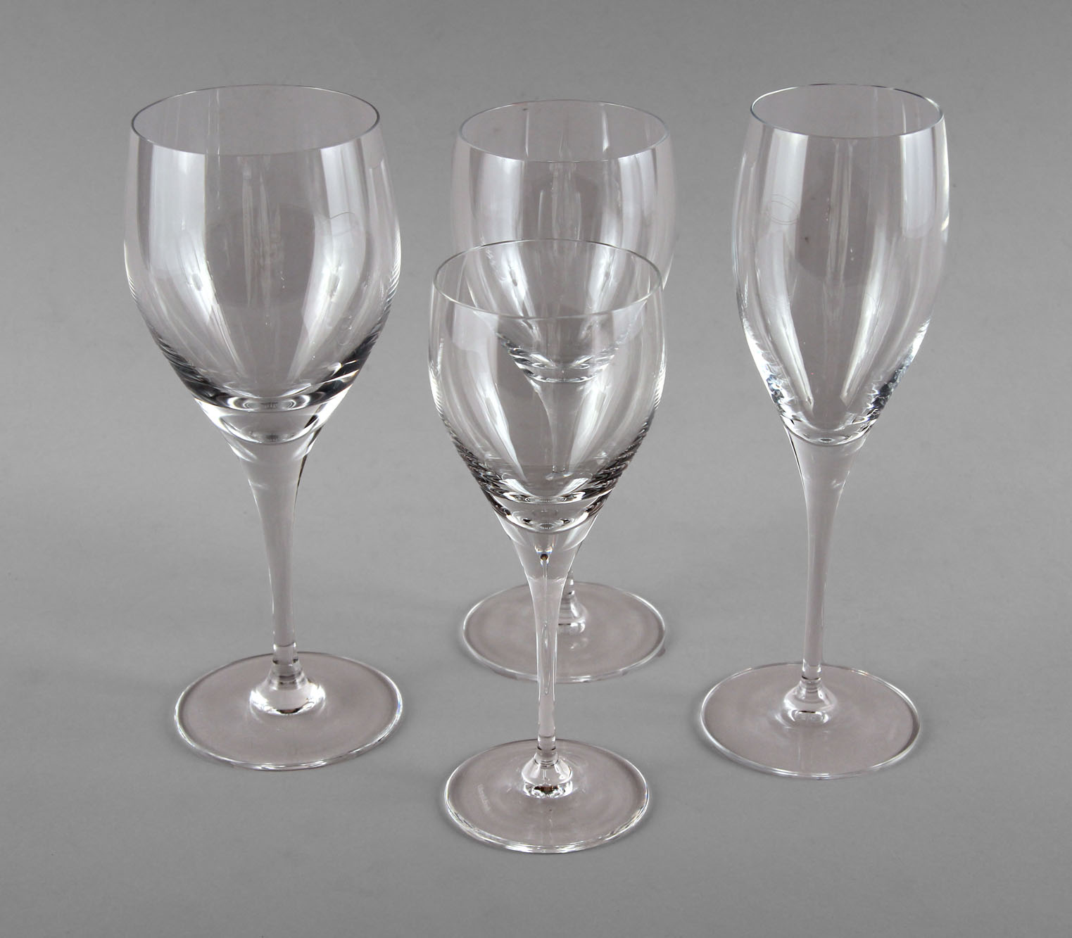  JUEGO DE COPAS BELGA VILLEROY & BOCH. 