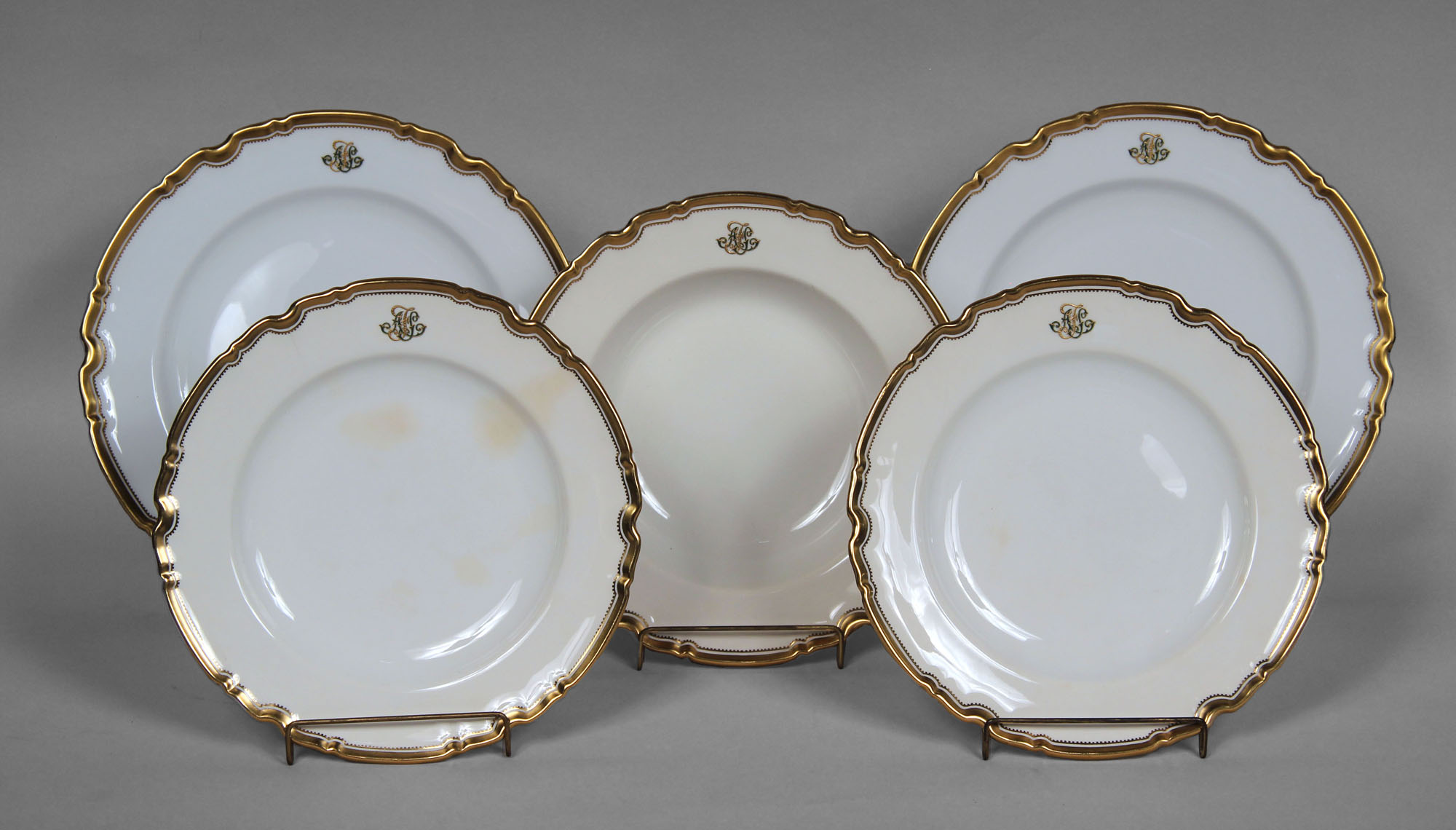  CONJUNTO DE PORCELANA INGLESA DE COPELAND PARA MESA.