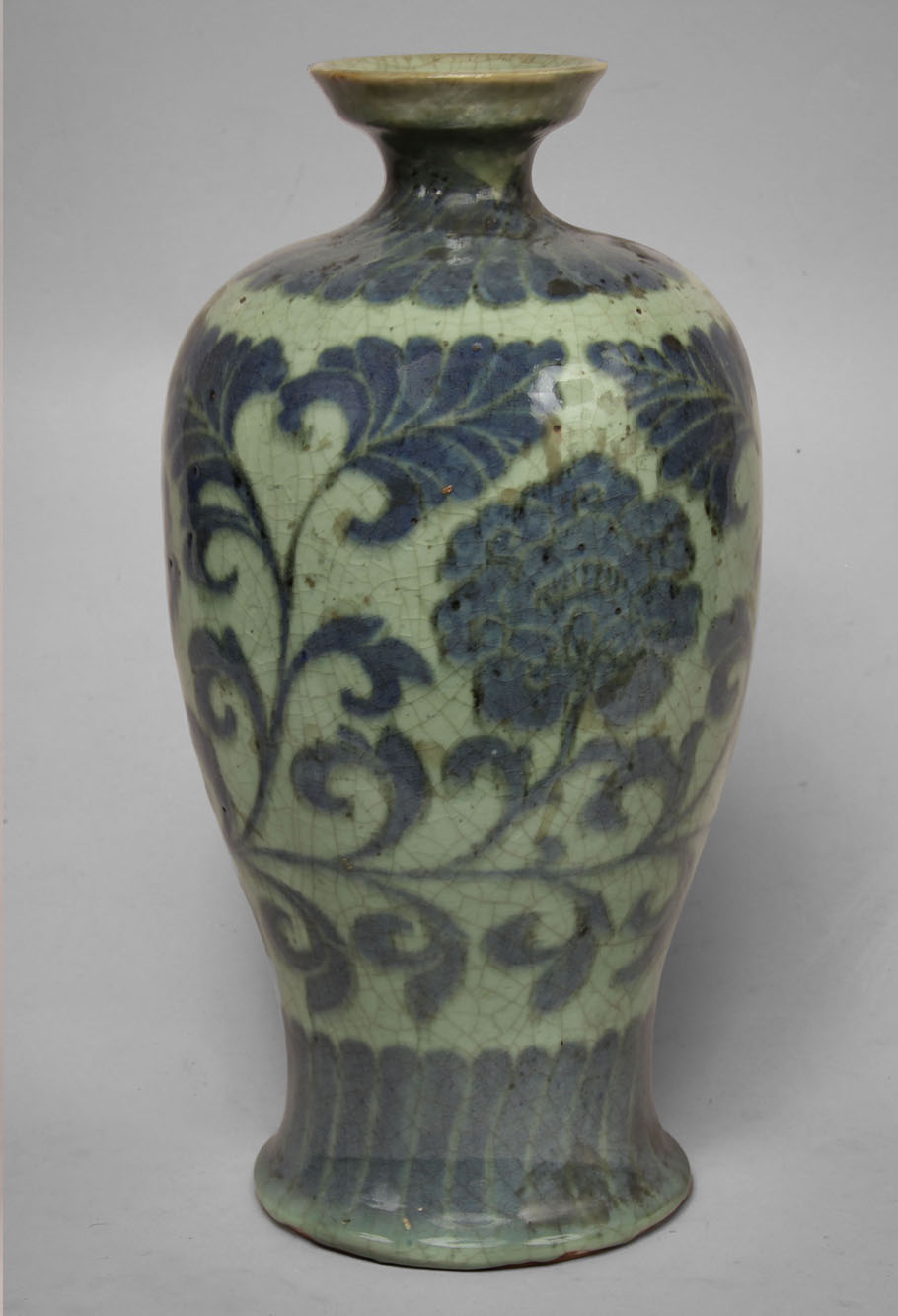  ANTIGUO VASO DE PORCELANA CHINA CELADON.