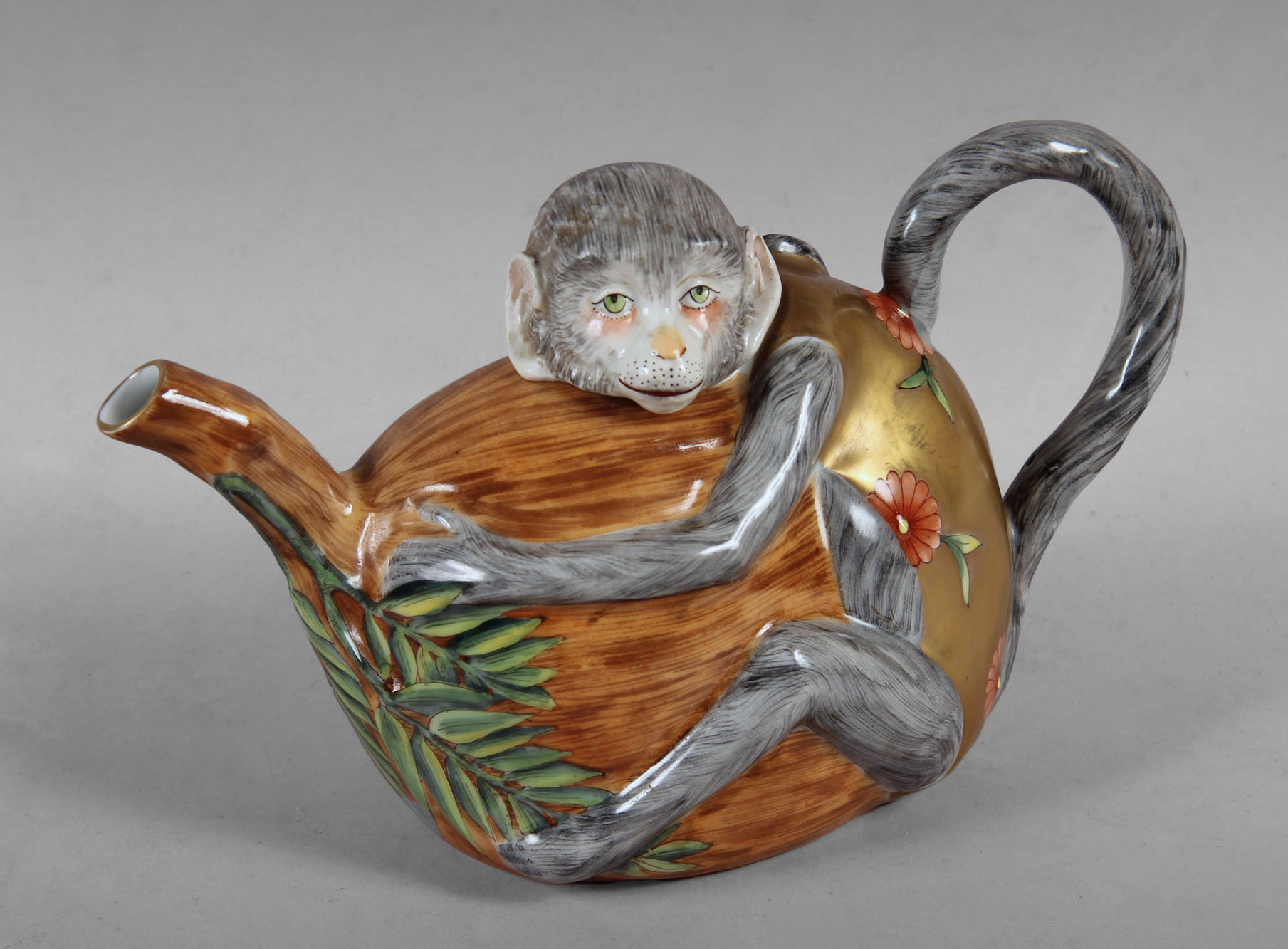  TETERA DE PORCELANA ITALIANA DE CAPODIMONTE.