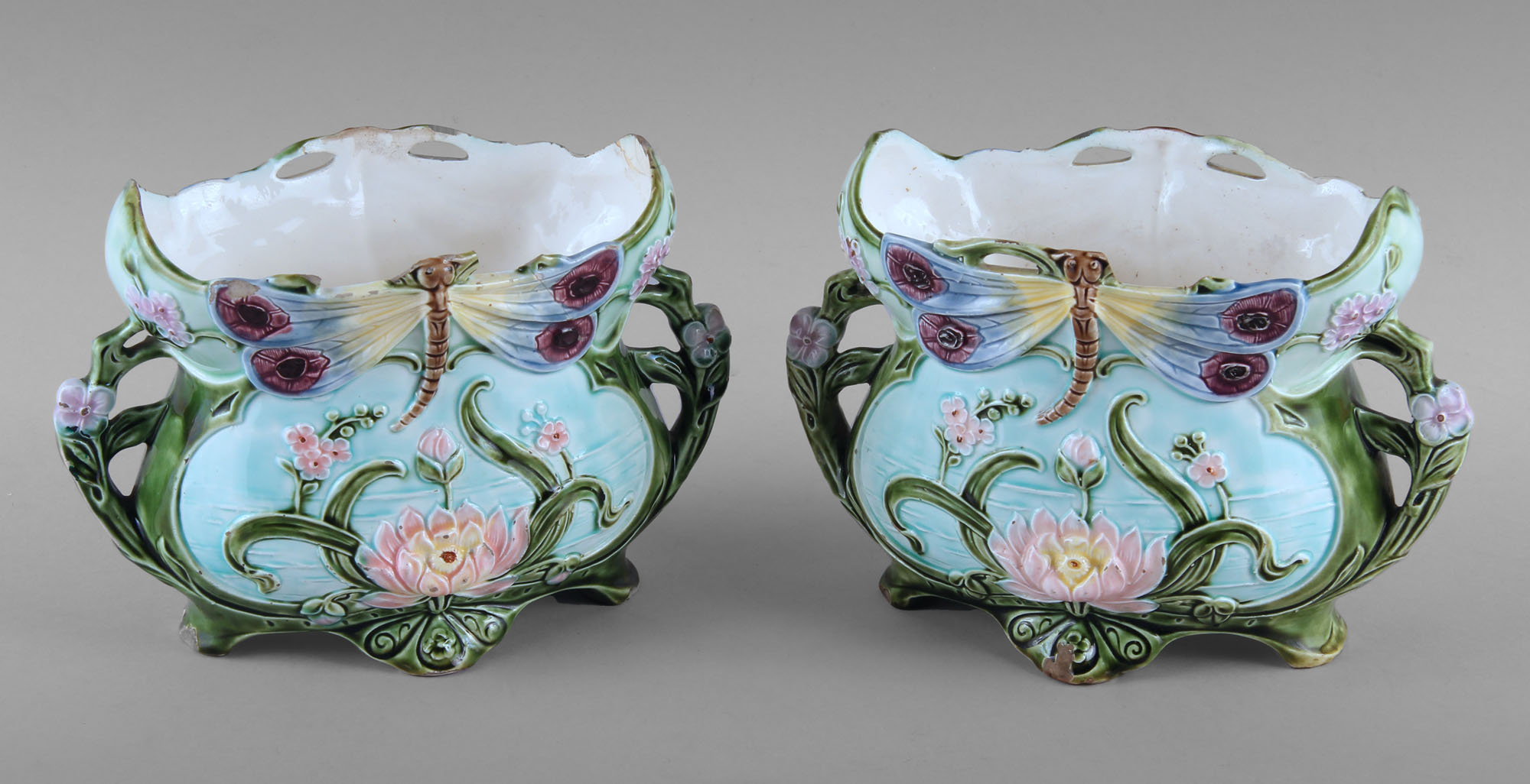  PAR DE CENTROS DE CERAMICA ITALIANA ESMALTADA.