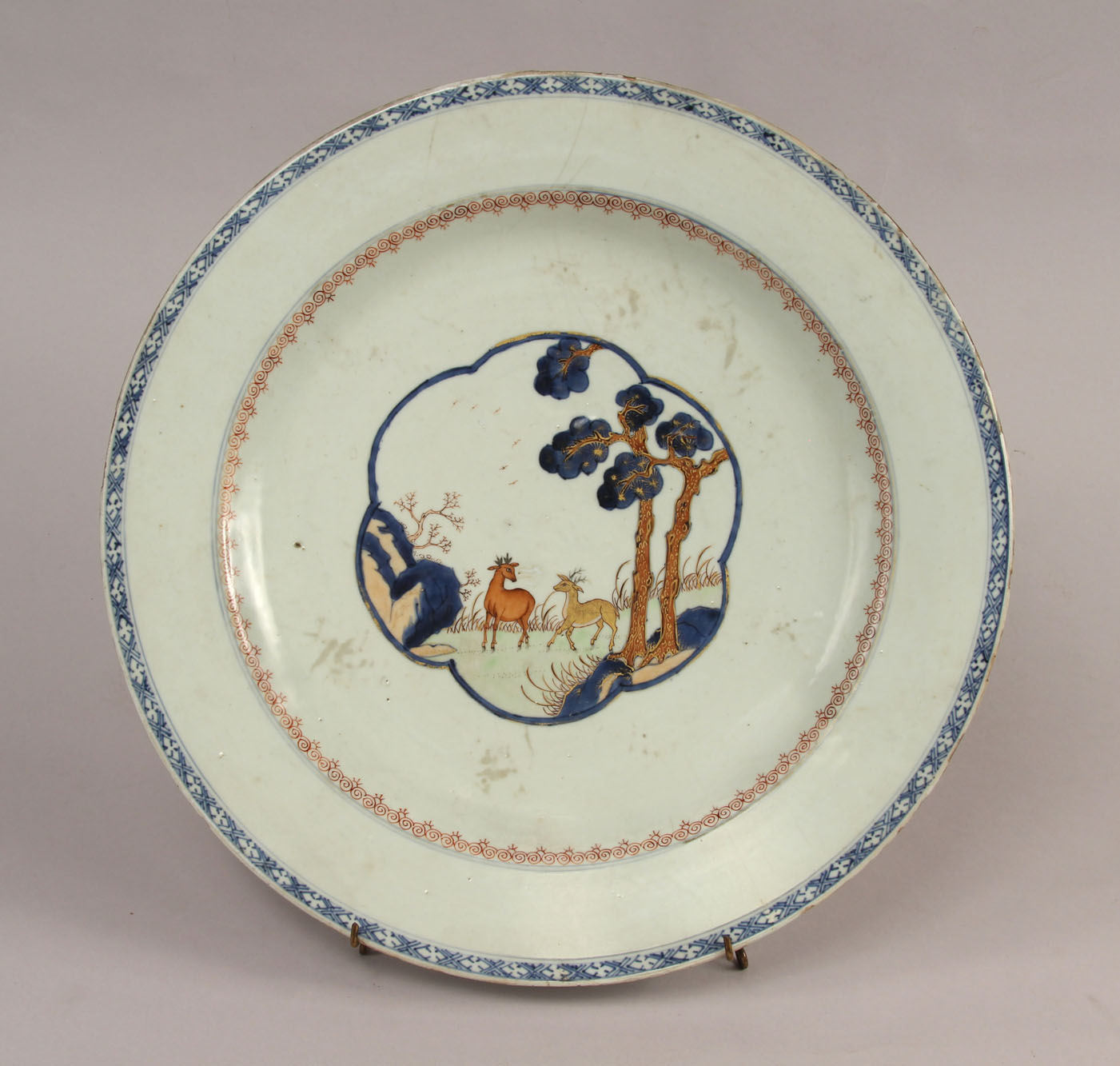  GRAN PLATO DE PORCELANA CHINA EPOCA K'IEN LUNG.
