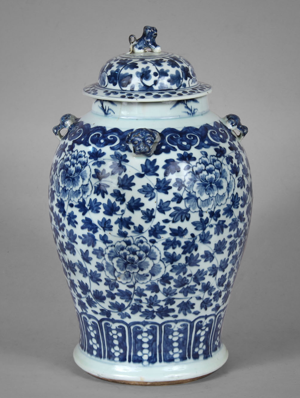  GRAN VASO DE PORCELANA CHINA CON TAPA.