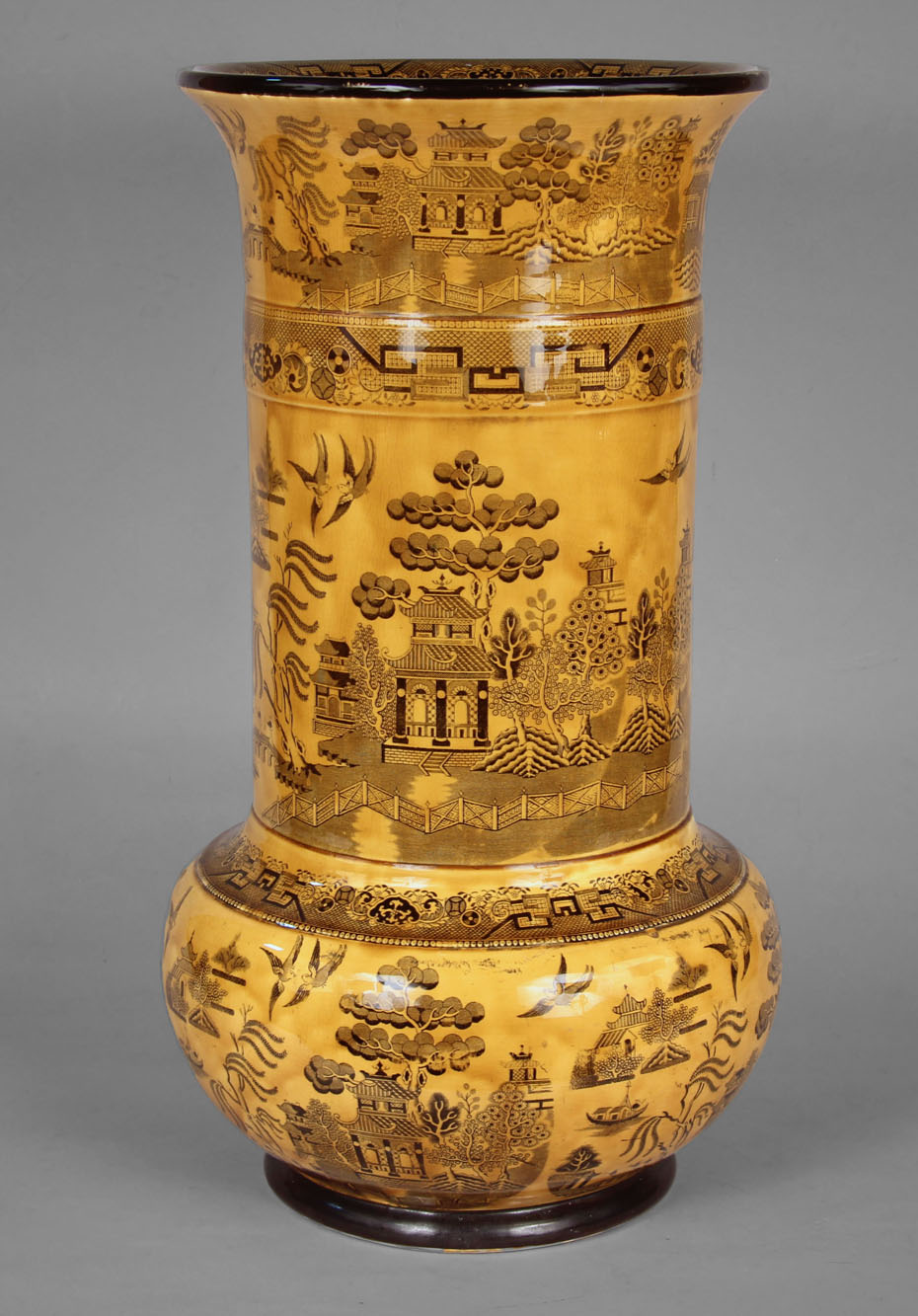  GRAN VASO DE LOZA INGLESA DOULTON BURSLEM. 