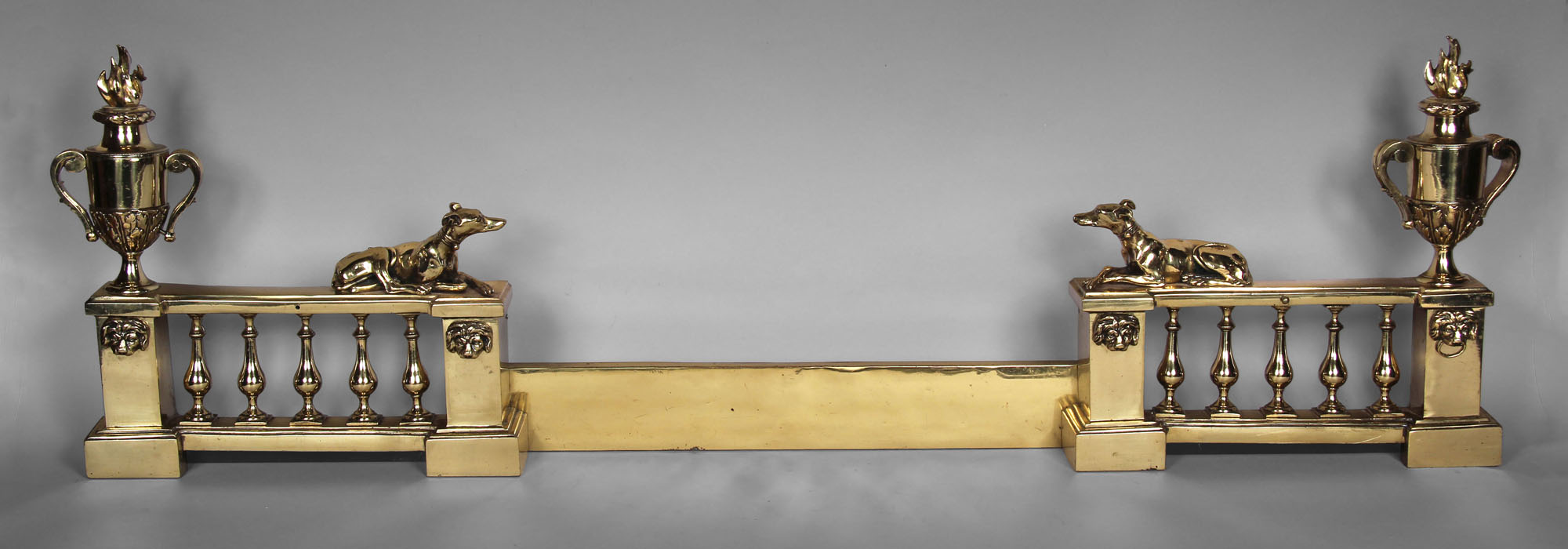  PAR DE ANTIGUOS CHENETS INGLESES DE BRONCE. 