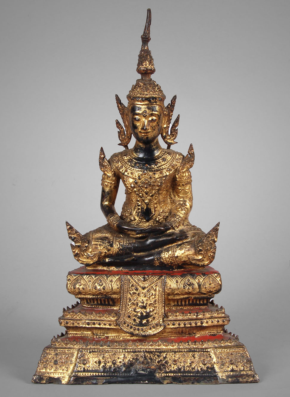  ANTIGUA FIGURA 'BHUDA' TAILANDESA DE BRONCE PATINADO.