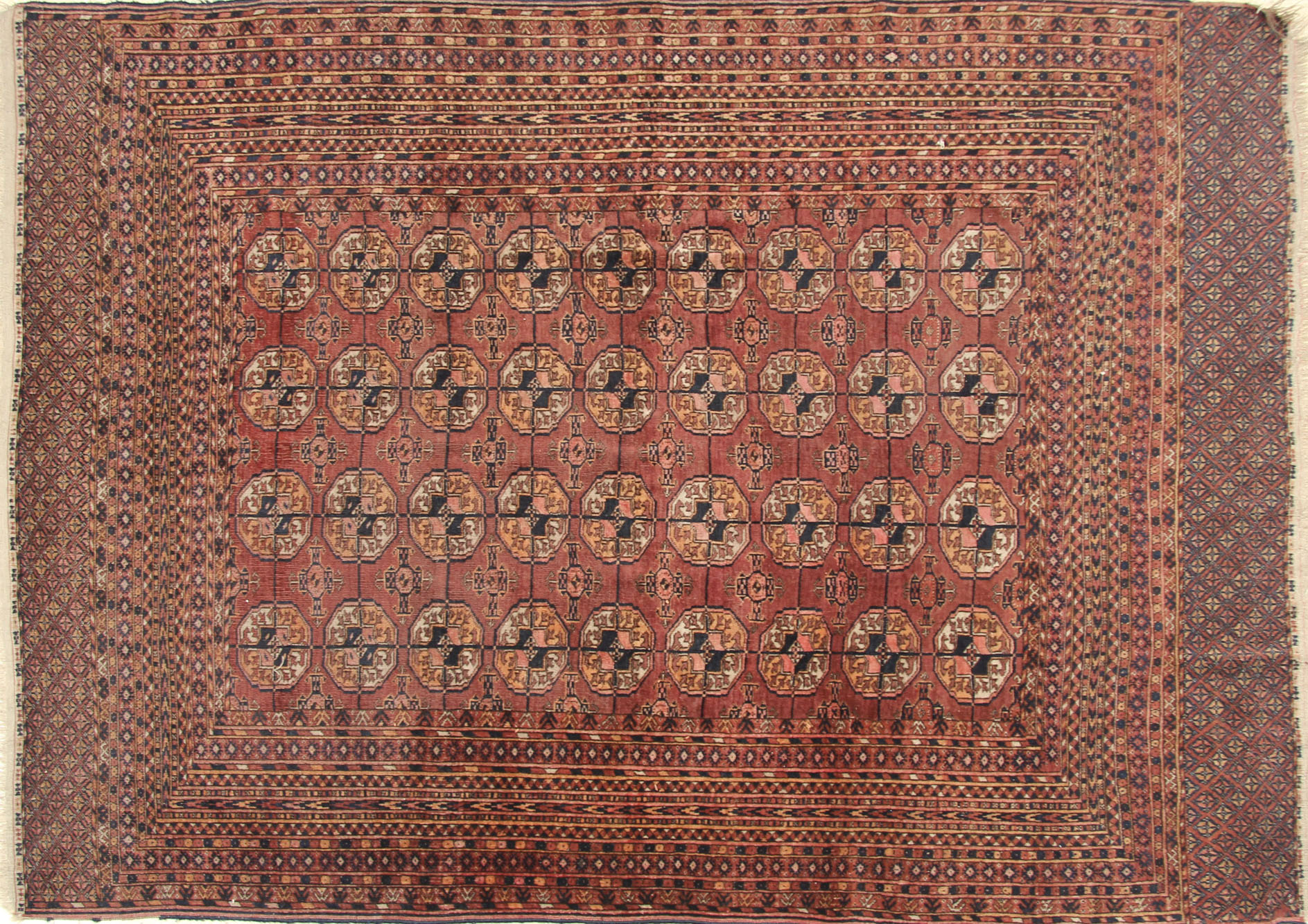 ALFOMBRA RUSA BOUCKARA DE LANA TEJIDA A MANO. ALFOMBRA RUSA BOUCKARA DE LANA TEJIDA A MANO.