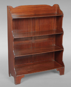 Lote 211: MUEBLE BIBLIOTECA INGLES DE FRENTE ABIERTO. MUEBLE BIBLIOTECA INGLES DE FRENTE ABIERTO.