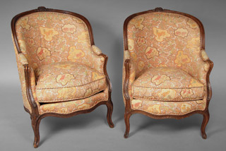 Lote 137: PAR DE SILLONES BERGERE ESTILO LUIS XV. PAR DE SILLONES BERGERE ESTILO LUIS XV.