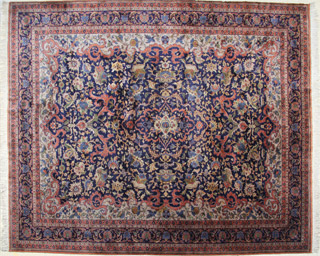 Lote 267: ALFOMBRA PERSA TABRIZ DE LANA TEJIDA A MANO.  ALFOMBRA PERSA TABRIZ DE LANA TEJIDA A MANO. 