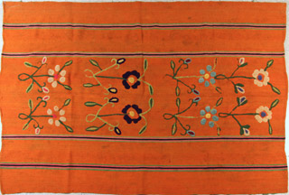 Lote 299: SOBRECAMA DE LANA CRIOLLA PRINCIPIOS DEL SIGLO XX.  SOBRECAMA DE LANA CRIOLLA PRINCIPIOS DEL SIGLO XX. 