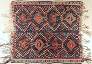 Lote 288: TAPIZ PERSA KILLIM DE LANA TEJIDA A MANO.  TAPIZ PERSA KILLIM DE LANA TEJIDA A MANO. 