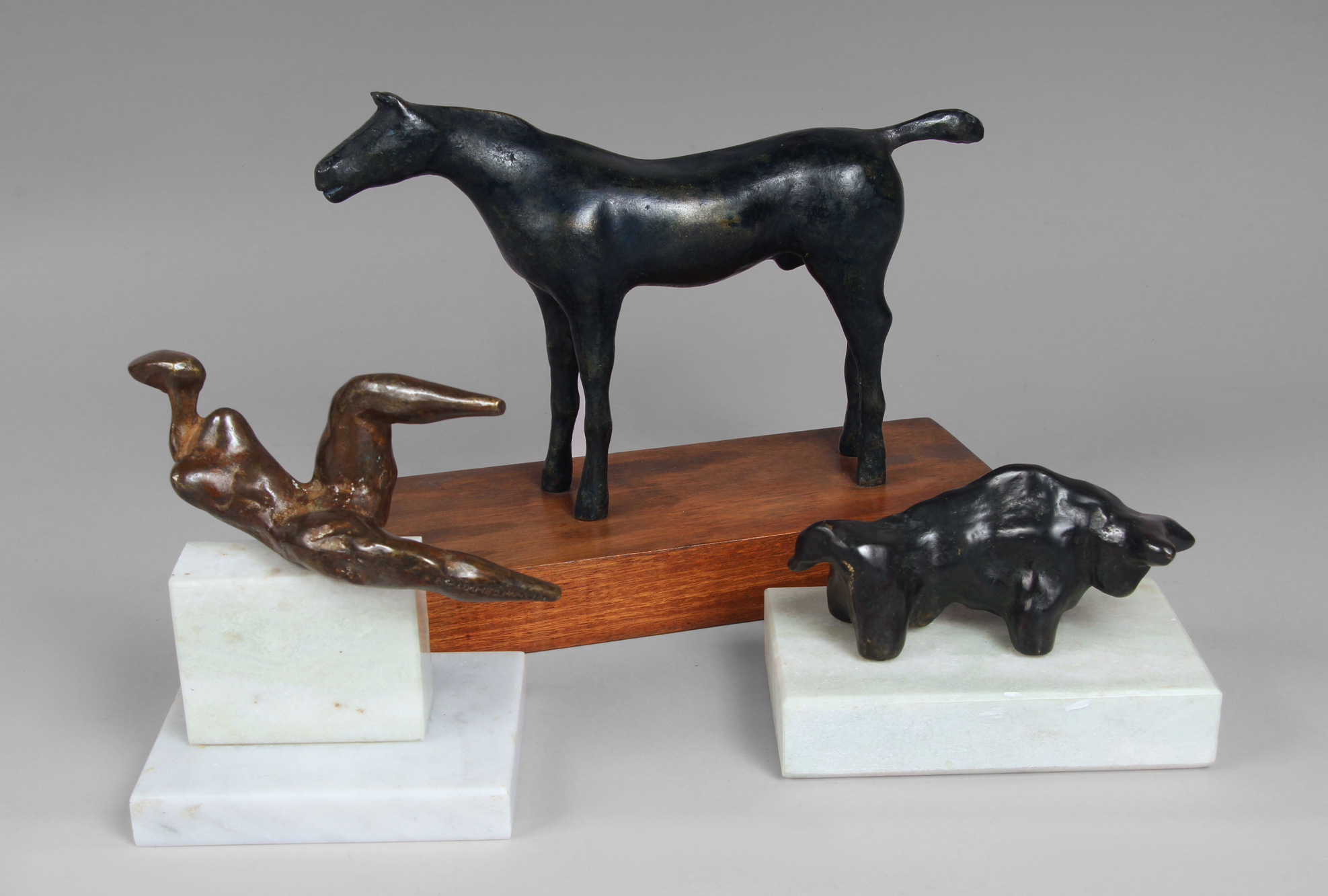 Lotes 453, 458 y 457:
GALDAMEZ, Fabián: 'ATLETA'
GALDAMEZ, Fabián: 'TORO'
GALDAMEZ, Fabián: 'CABALLO' Lotes 453, 458 y 457:
GALDAMEZ, Fabián: 'ATLETA'
GALDAMEZ, Fabián: 'TORO'
GALDAMEZ, Fabián: 'CABALLO'