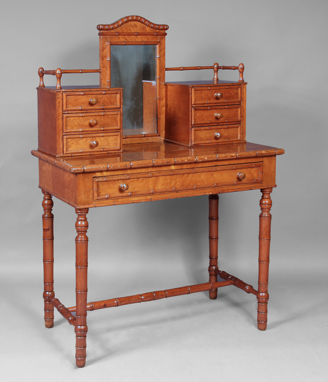 MESA TOILETTE CON ARMAZON IMITACION CAÑA. MESA TOILETTE CON ARMAZON IMITACION CAÑA.