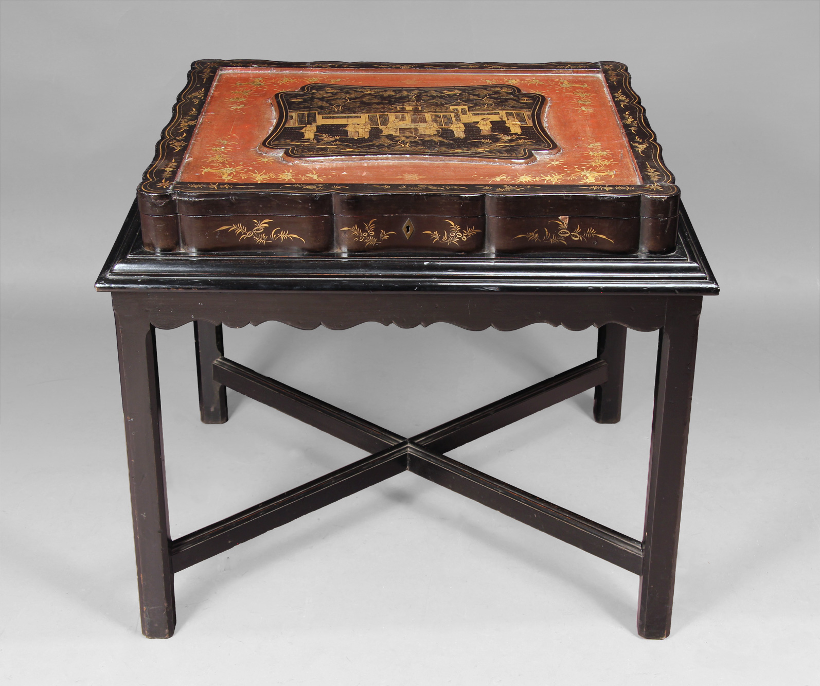 ANTIGUA CAJA CHINA RECTANGULAR PARA KIMONO. ANTIGUA CAJA CHINA RECTANGULAR PARA KIMONO.