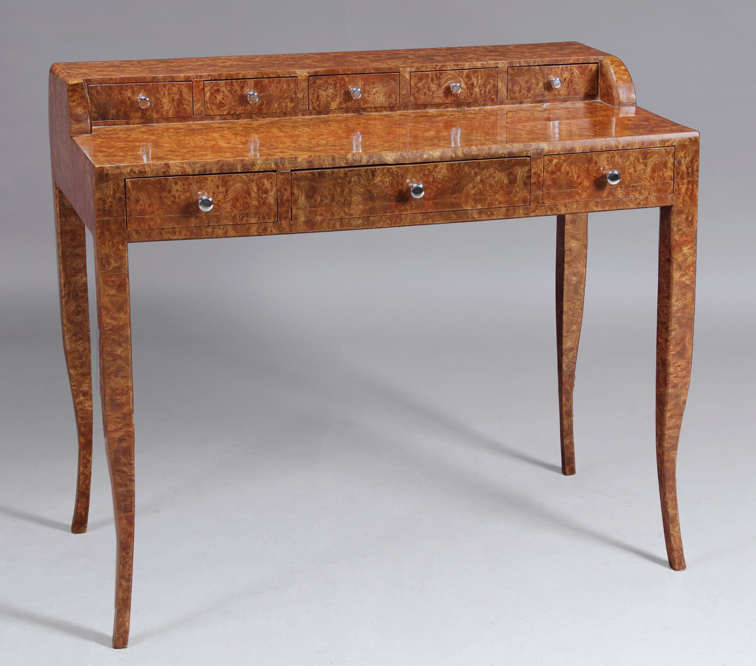 PEQUEÑO ESCRITORIO DE ESTILO ART DECO. PEQUEÑO ESCRITORIO DE ESTILO ART DECO.