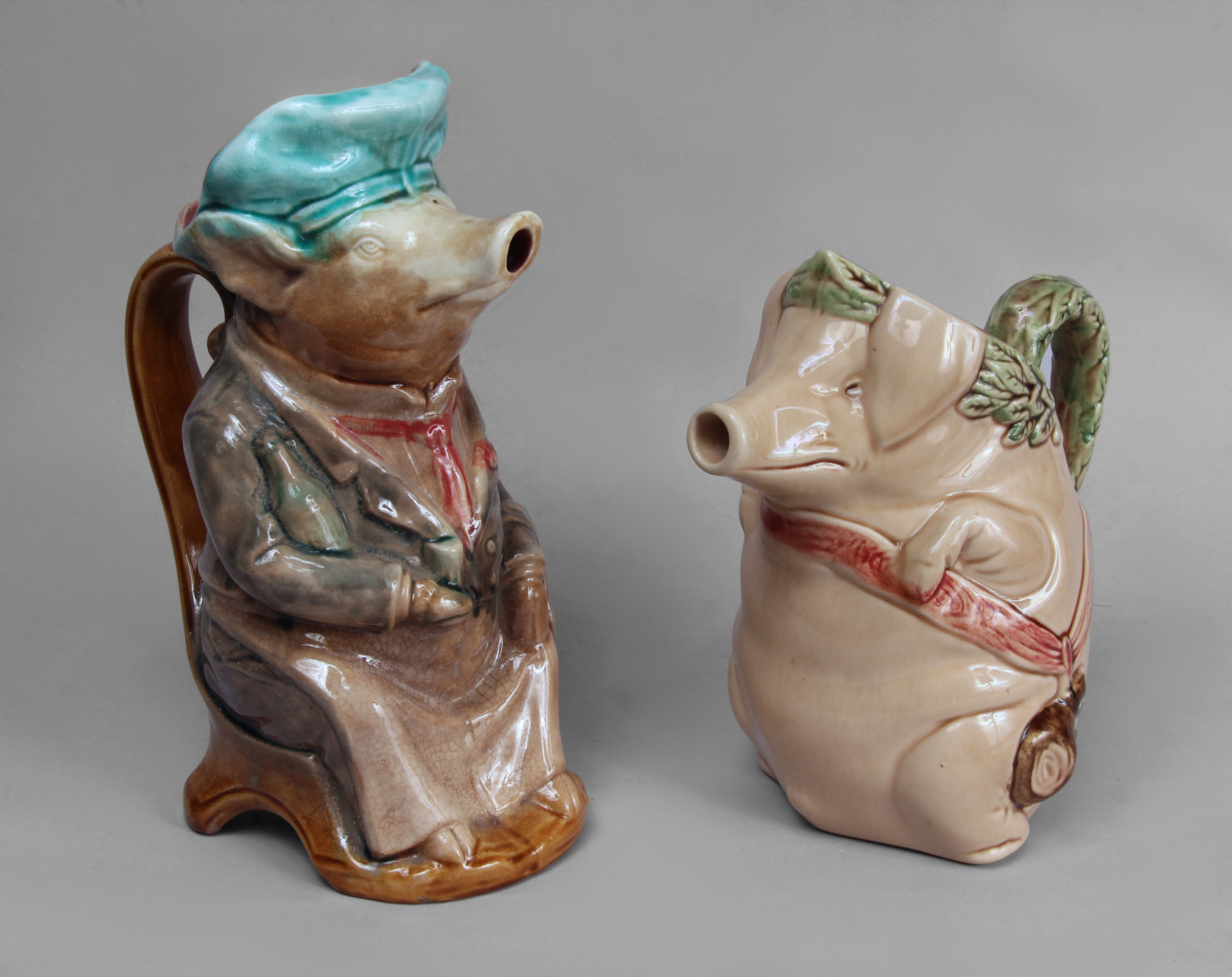 DOS JARRAS FRANCESAS DE CERAMICA ESMALTADA PARA VINO. DOS JARRAS FRANCESAS DE CERAMICA ESMALTADA PARA VINO.