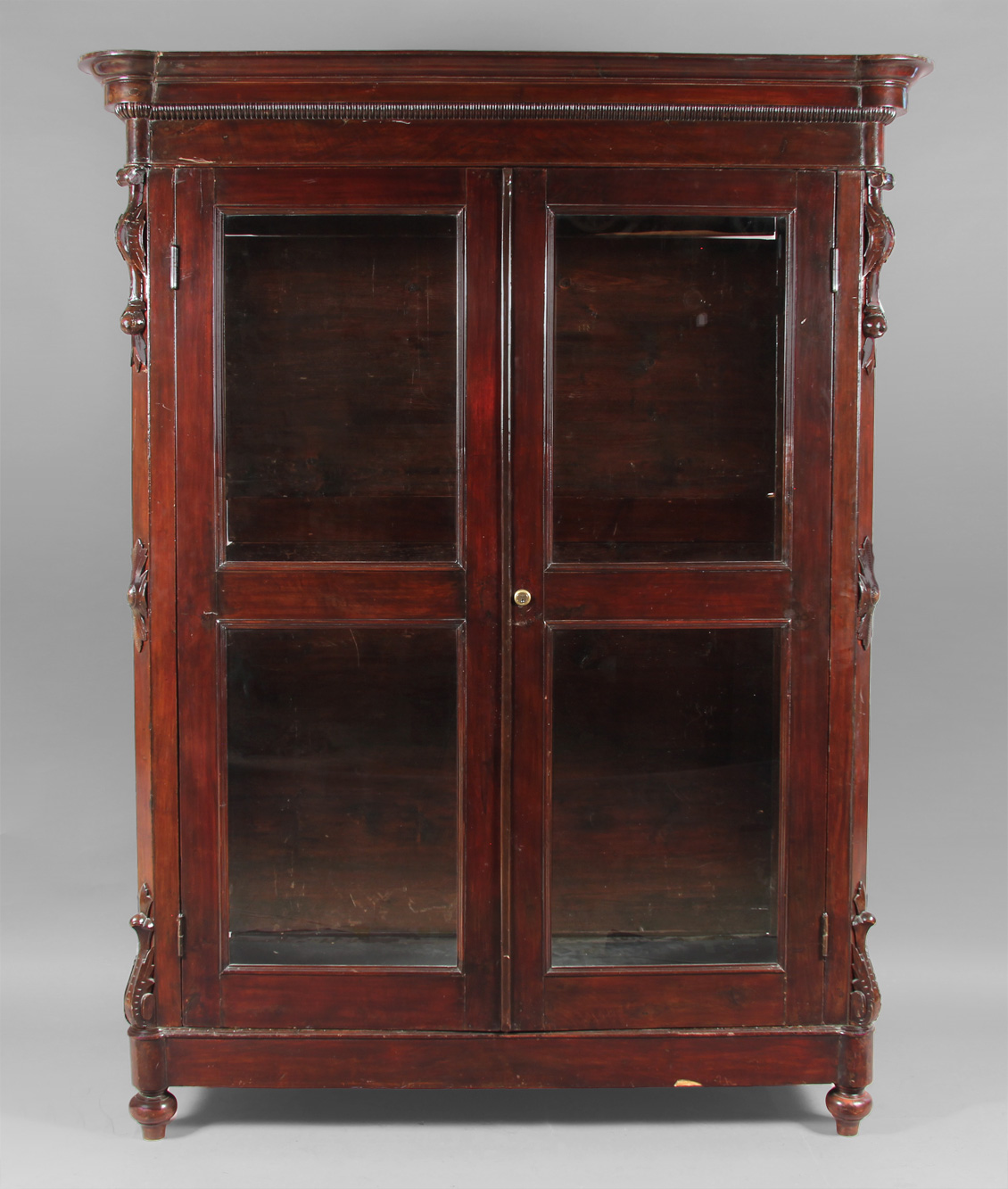 ANTIGUO ARMARIO INGLES DE ARRIMO TOTALMENTE DESARMABLE. ANTIGUO ARMARIO INGLES DE ARRIMO TOTALMENTE DESARMABLE.