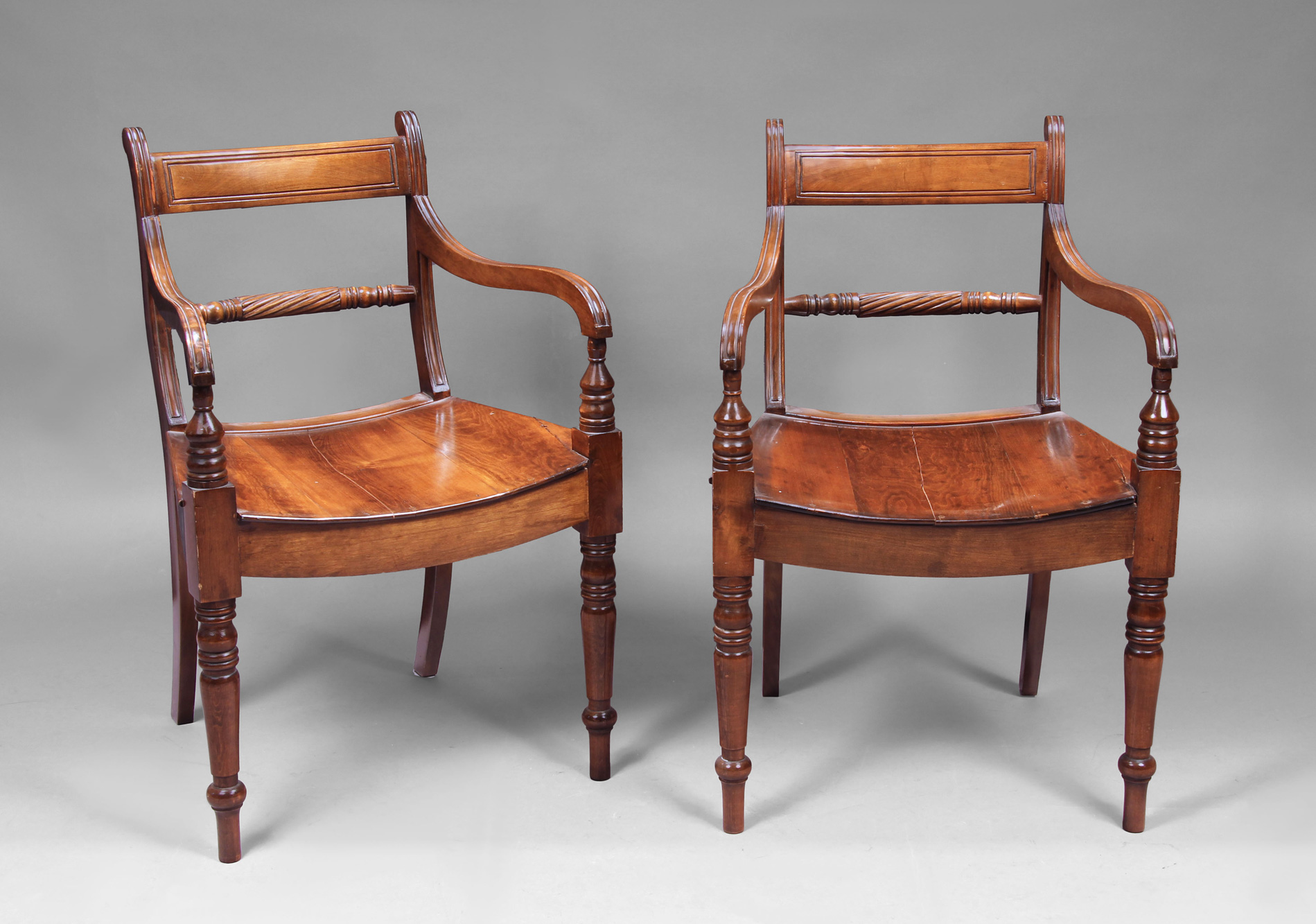 PAR DE SILLONES DE ESTILO INGLES. PAR DE SILLONES DE ESTILO INGLES.