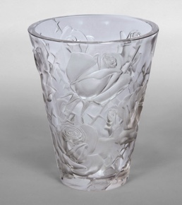 Lote 398: VASO FRANCES DE VIDRIO ARTISTICO FIRMADO LALIQUE.  VASO FRANCES DE VIDRIO ARTISTICO FIRMADO LALIQUE. 
