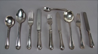 Lote 407: JUEGO DE CUBIERTOS DE METAL INGLES PRINCE'S PLATE. JUEGO DE CUBIERTOS DE METAL INGLES PRINCE'S PLATE.