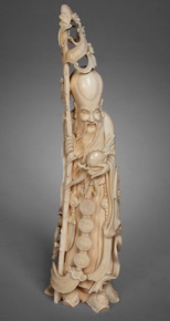 Lote 497: FIGURA CHINA DE MARFIL ESCULPIDO.  FIGURA CHINA DE MARFIL ESCULPIDO. 