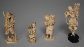 Lote 467: CUATRO FIGURAS CHINAS DE MARFIL ESCULPIDO.  CUATRO FIGURAS CHINAS DE MARFIL ESCULPIDO. 