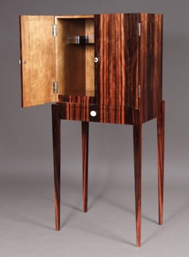 Lote 175: INTERESANTE MUEBLE BAR DE ESTILO ART DECO.  INTERESANTE MUEBLE BAR DE ESTILO ART DECO. 