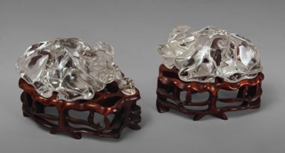 Lote 393: PAR DE BUEYES DE CRISTAL DE ROCA ESCULPIDOS.  PAR DE BUEYES DE CRISTAL DE ROCA ESCULPIDOS. 