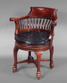 Lote 255: SILLON INGLES GIRATORIO PARA ESCRITORIO.  SILLON INGLES GIRATORIO PARA ESCRITORIO. 