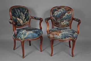 Lote 191: PAR DE ANTIGUOS SILLONES FRANCESES LUIS XV.  PAR DE ANTIGUOS SILLONES FRANCESES LUIS XV. 