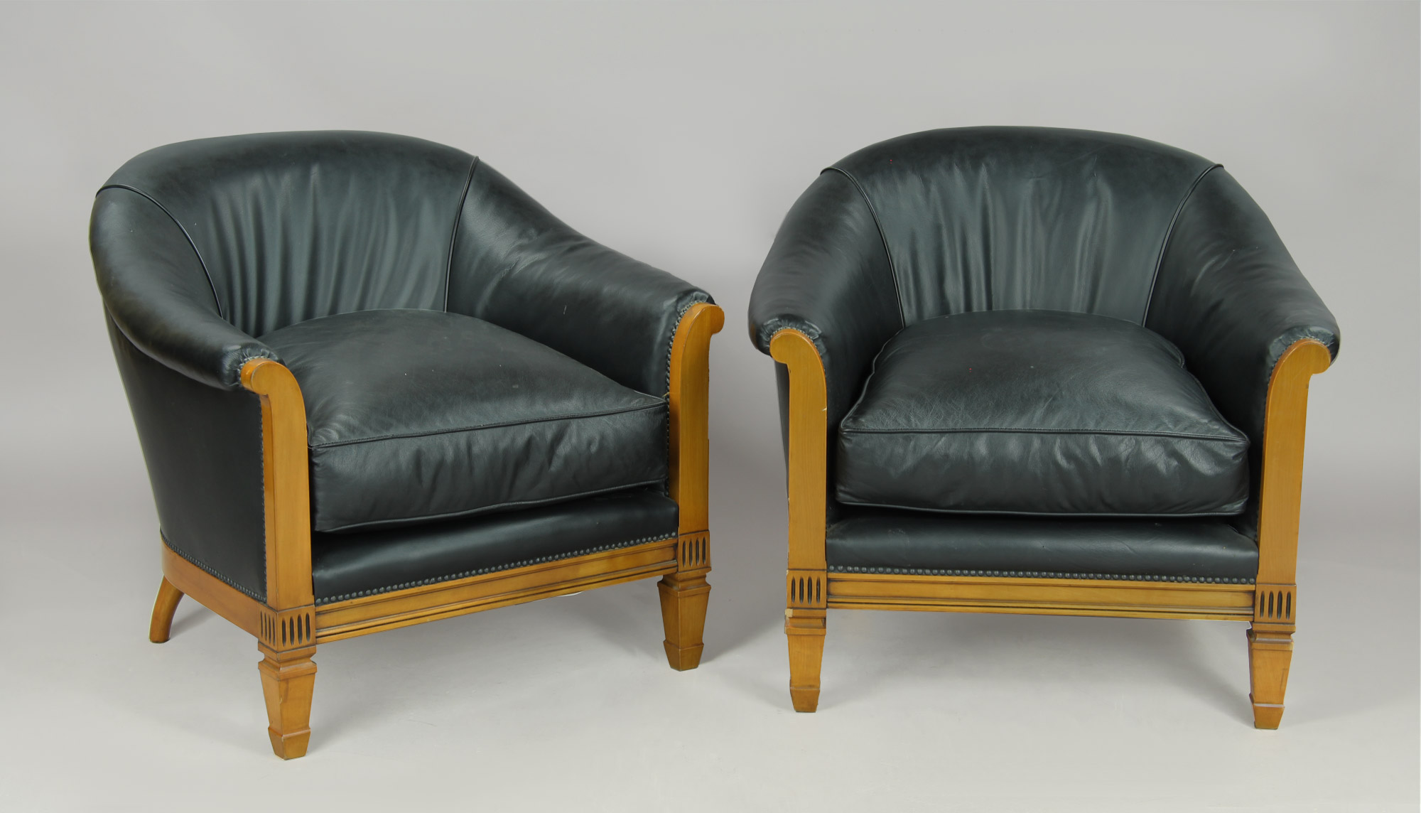  PAR DE SILLONES CONFORTABLES ESTILO INGLES. 