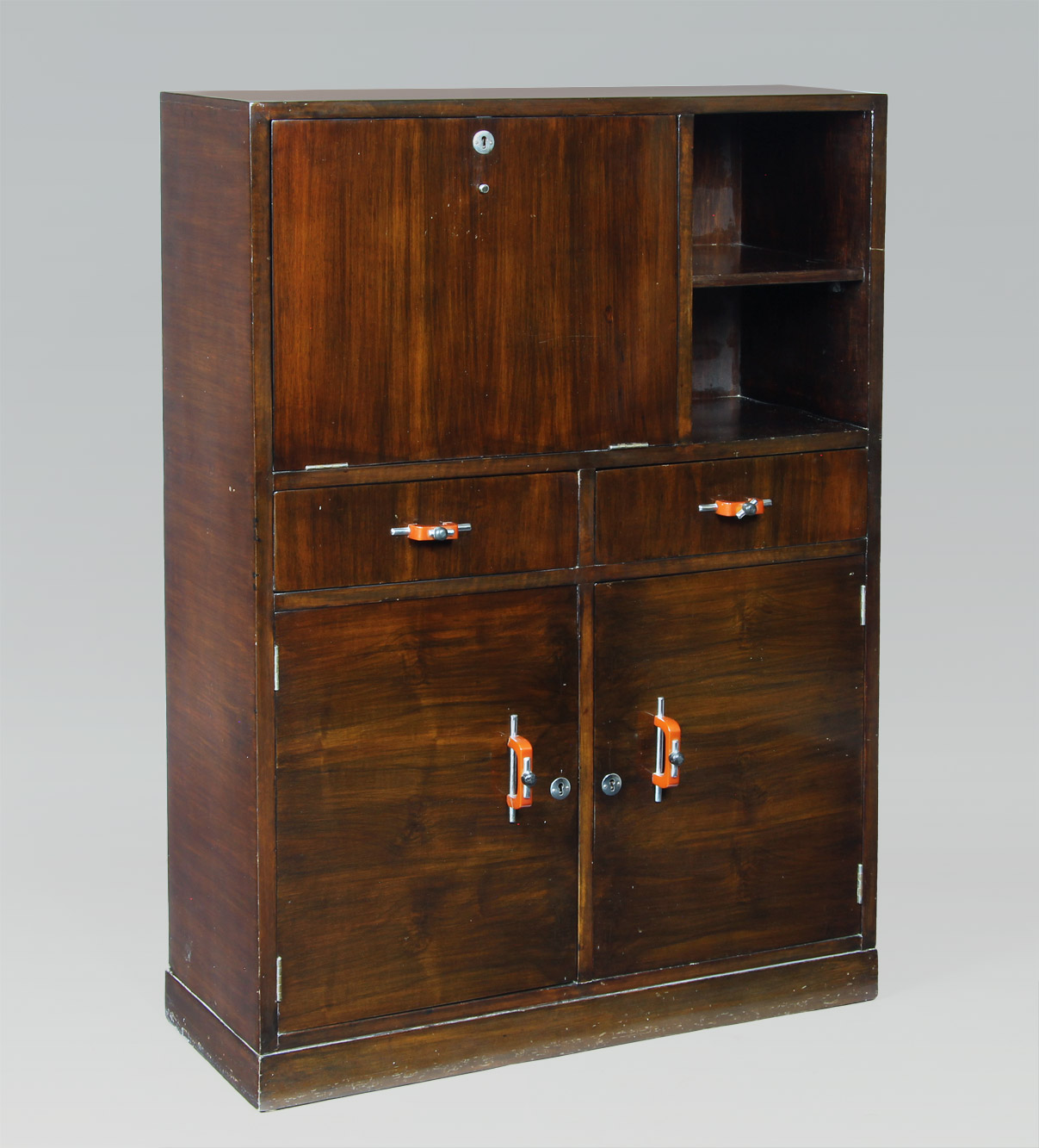  PEQUEÑO MUEBLE BAR DE ESTILO ART DECO. 