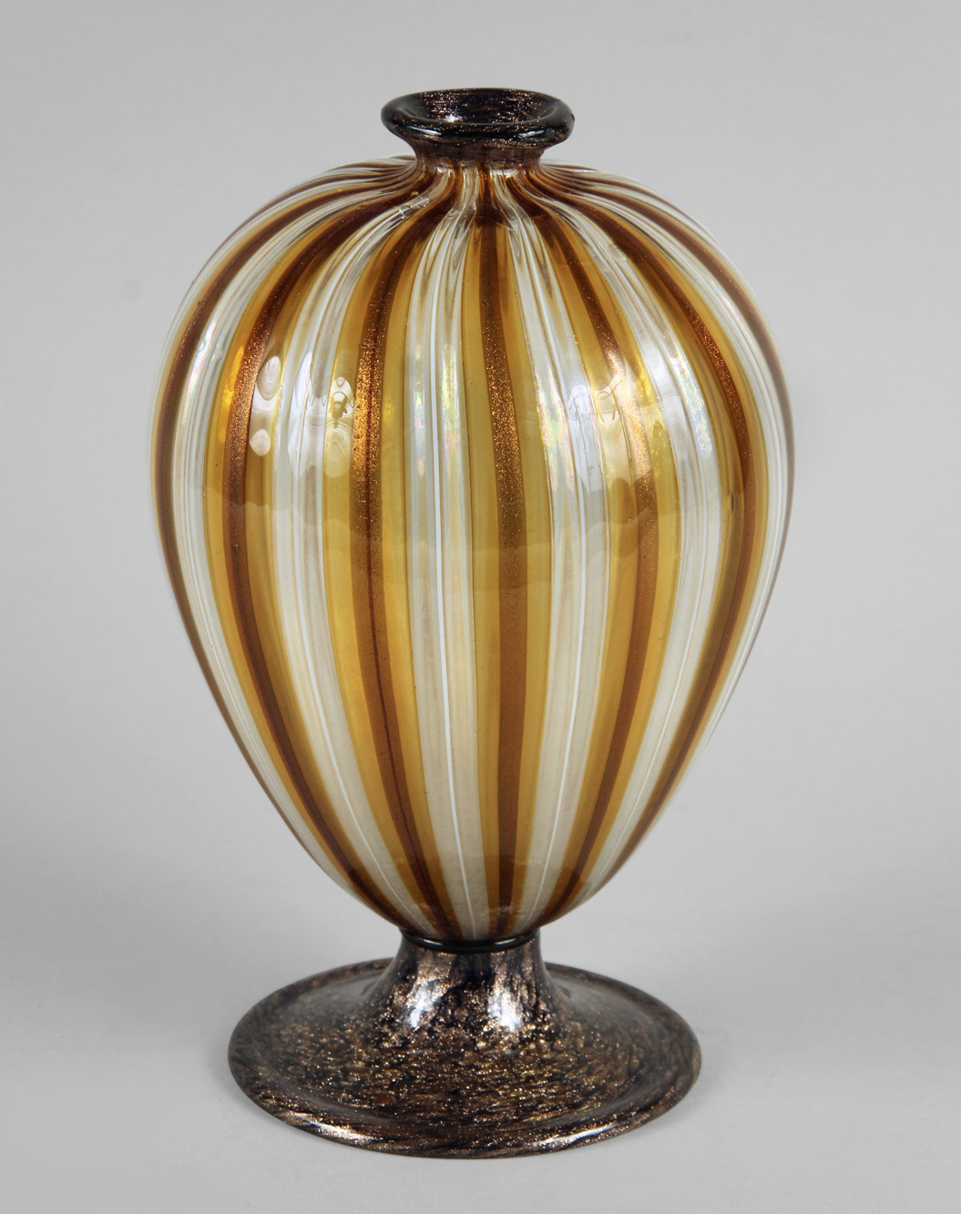  VASO DE VIDRIO ARTISTICO ITALIANO DE MURANO.