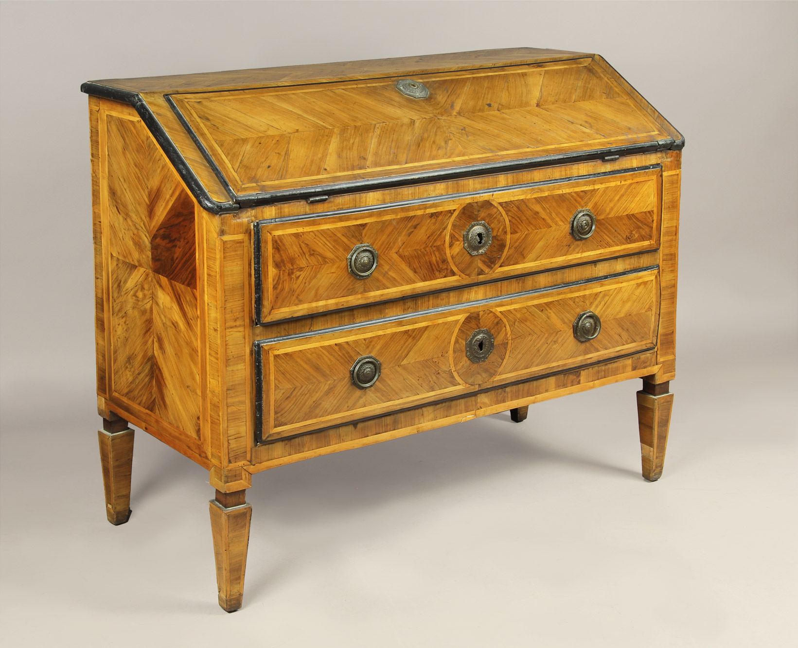  ANTIGUA COMODA SECRETAIRE ITALIANA DEL SIGLO XVIII. 