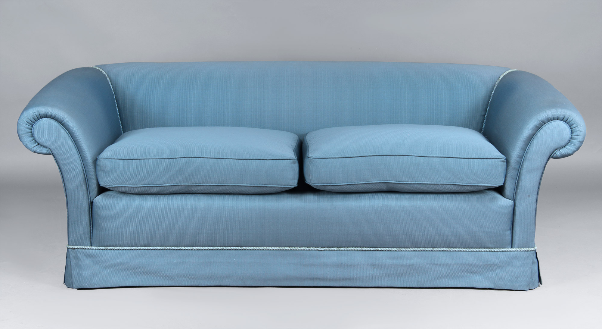  SOFA CONFORTABLE PARA DOS AMPLIOS CUERPOS. 