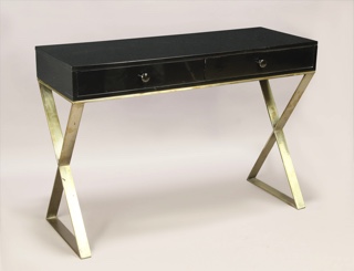 Lote 283: MESA ESCRITORIO RECTANGULAR DE DISEÑO MODERNO.  MESA ESCRITORIO RECTANGULAR DE DISEÑO MODERNO. 
