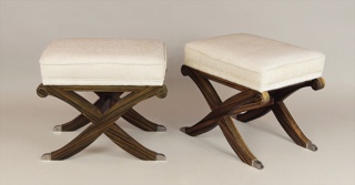 Lote 207: PAR DE BANQUETAS ESTILO FRANCES ART DECO.  PAR DE BANQUETAS ESTILO FRANCES ART DECO. 