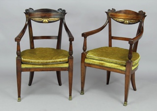 Lote 253: PAR DE ANTIGUOS SILLONES INGLESES SIGLO XIX.  PAR DE ANTIGUOS SILLONES INGLESES SIGLO XIX. 