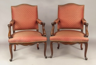Lote 316: PAR DE SILLONES DE ESTILO INGLES.  PAR DE SILLONES DE ESTILO INGLES. 