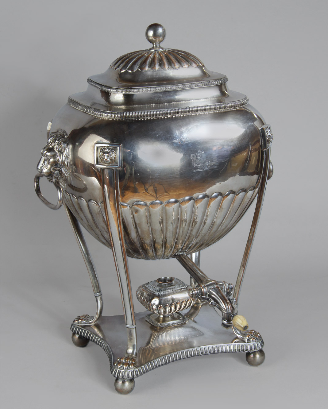  ANTIGUO SAMOVAR INGLES DE COBRE PLATEADO. 