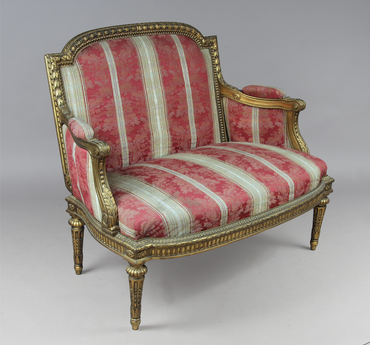  SILLON MARQUISE DE ESTILO FRANCES LUIS XVI. 