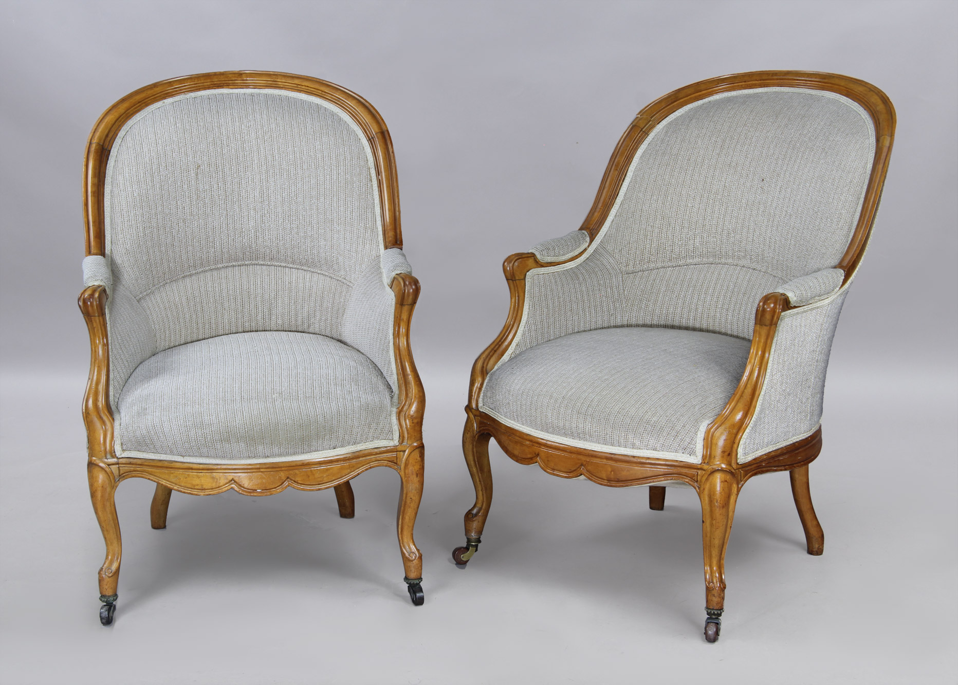  PAR DE SILLONES BERGERE DE ESTILO VICTORIANO.