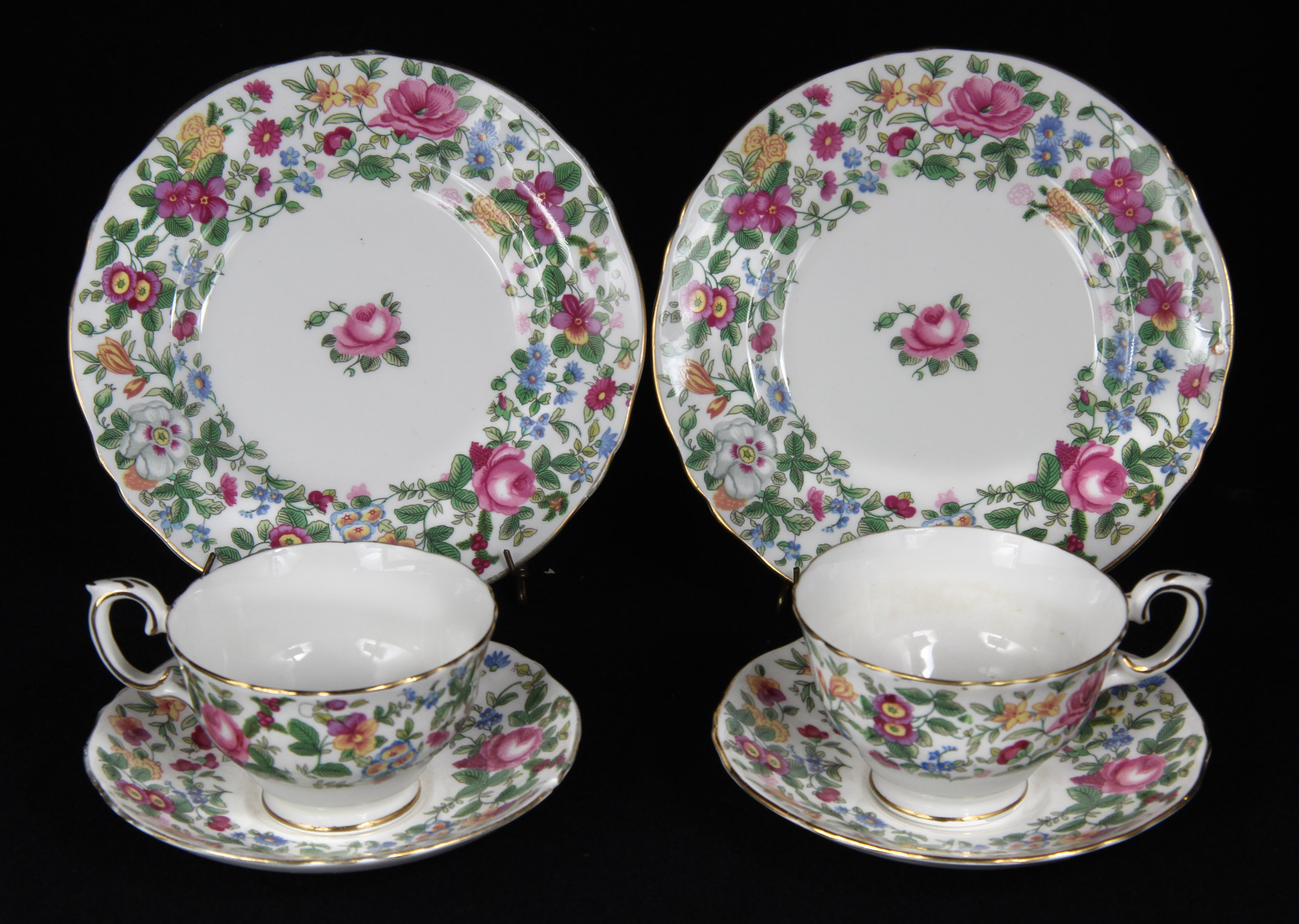  CONJUNTO DE PORCELANA INGLESA STAFFORDSHIRE PARA TE. 