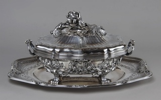 Lote 421: SOPERA DE PLATA FRANCESA D'APRES FRANCOIS JOUBERT.  SOPERA DE PLATA FRANCESA D'APRES FRANCOIS JOUBERT. 