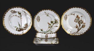 Lote 584: CONJUNTO DE PORCELANA FRANCESA PARA MESA.  CONJUNTO DE PORCELANA FRANCESA PARA MESA. 