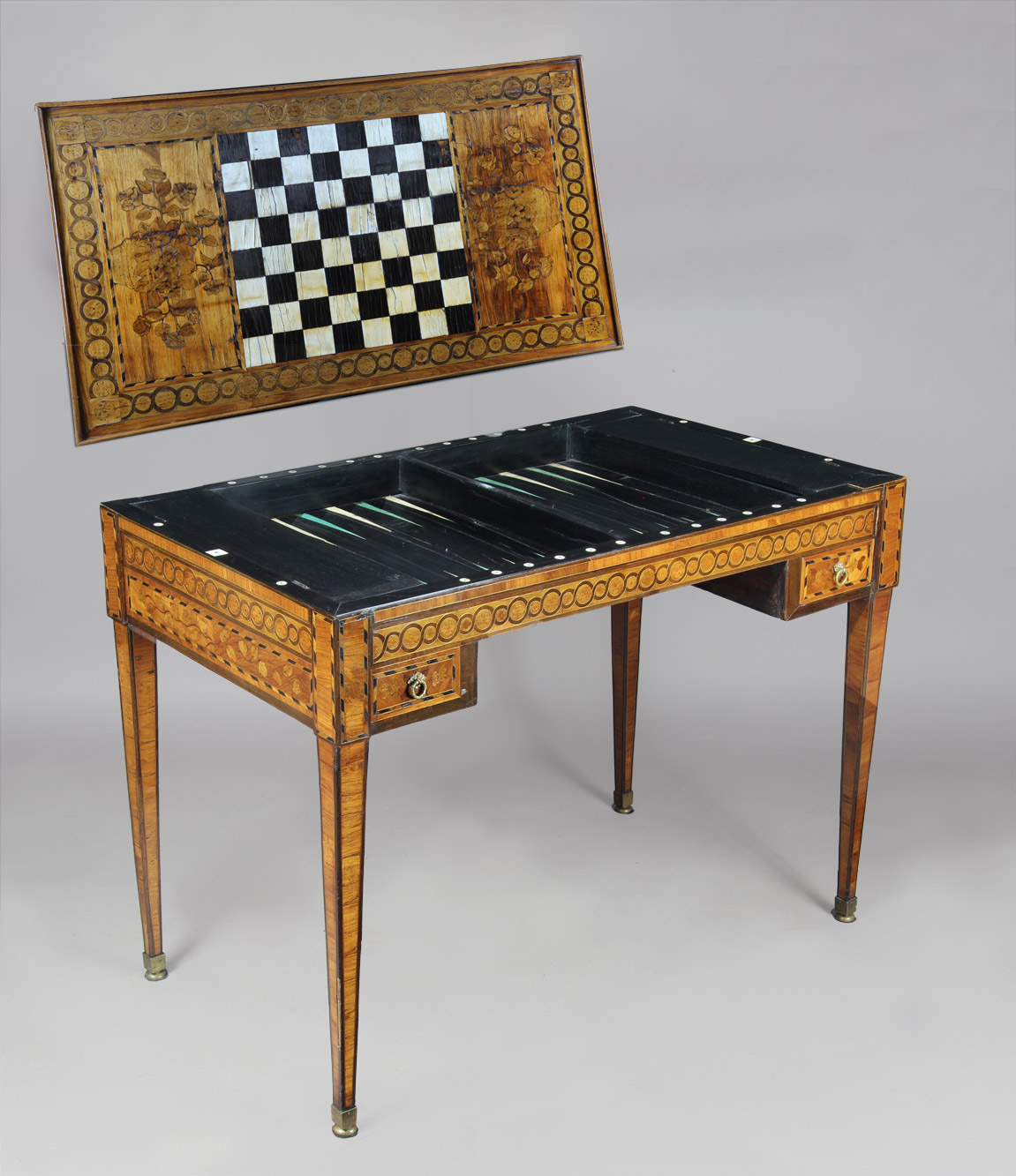  ANTIGUA 'BACKGAMMON TABLE' FRANCESA DE EPOCA LUIS XVI. 