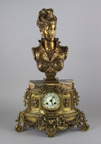 Lote 605: AIZELIN, Eugène Antoine RELOJ FRANCES DE BRONCE CINCELADO Y DORADO. 